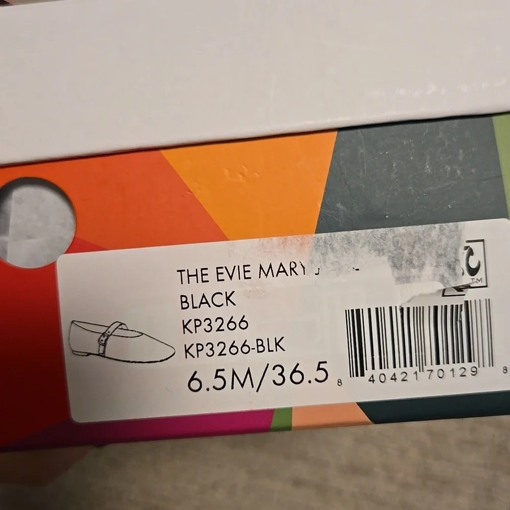 NIB Katy Perry Collections The Evie Black Mary Jane
